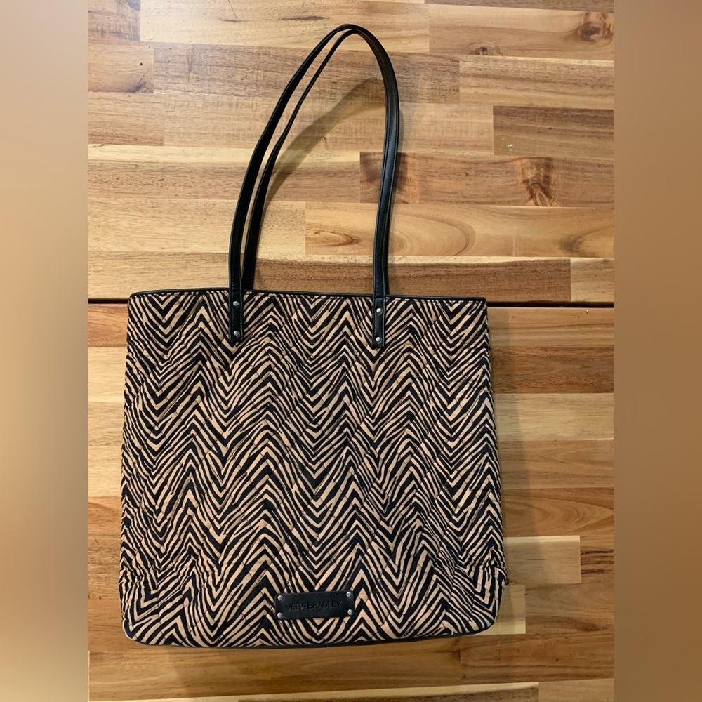 Vera Bradley Tote Bag .